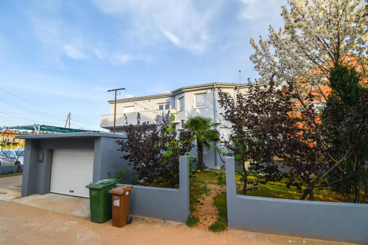Apartmani Matko Zara Esterno foto