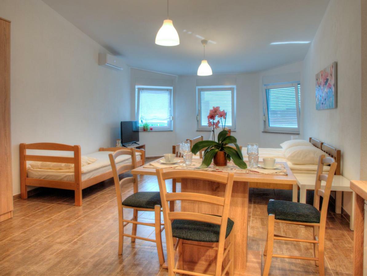 Apartmani Matko Zara Esterno foto